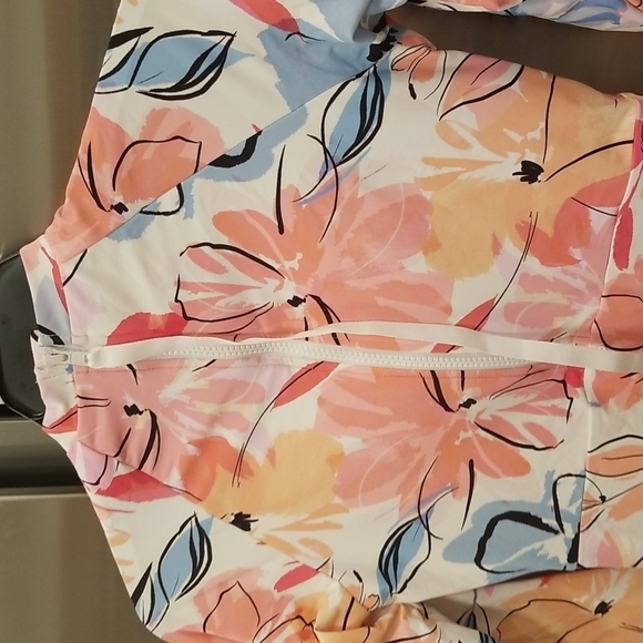 💕RIP CURL💕 Blossom Good Long Sleeve One Piece Swimsuit Floral Print Medium NWT - Picture 8 of 14